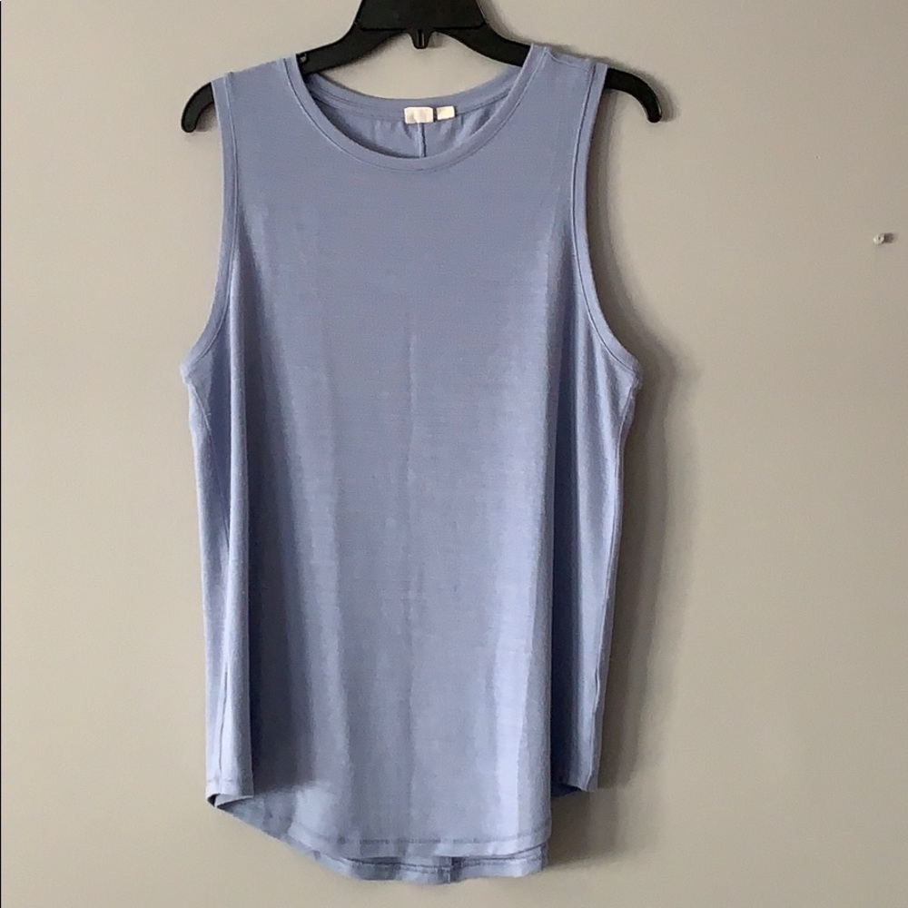 Light blue over sized large tank